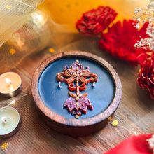 Load image into Gallery viewer, Rangoli - Decorative Scented Soy Candle In Wood Jar