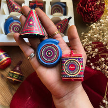 Load image into Gallery viewer, Ladi Anaar - Soy Wax Melts Box (3 assorted Shapes)