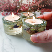 Load image into Gallery viewer, Sage Floral Tea Light Votive Set