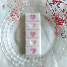 Load image into Gallery viewer, Heart Throb! - Snap Bar Soy wax Melts