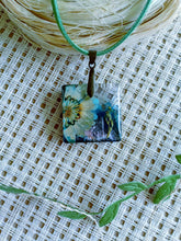 Load image into Gallery viewer, Bonded in Time - Flower & Spice Collection