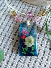 Load image into Gallery viewer, Summer Poesy - Flower & Spice Collection