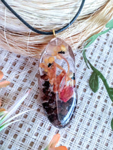 Load image into Gallery viewer, A Lingering Essence  - Flower & Spice Collection