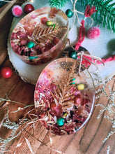 Load image into Gallery viewer, A Scintillating Song - Paper Weights (With Semi-precious crystals)