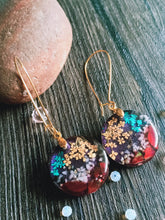 Load image into Gallery viewer, Amethyst Lure, Dried Flower Earrings -  Spring Fiesta Reloaded