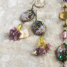 Load image into Gallery viewer, Lilac Boquet - Earrings, Vintage Archives Collection