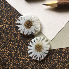 Load image into Gallery viewer, Daisy - Magnet Pin Pair