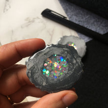 Load image into Gallery viewer, Ore - Magnet Pin Set