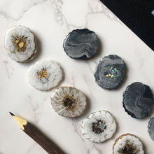 Load image into Gallery viewer, Daisy - Magnet Pin Pair