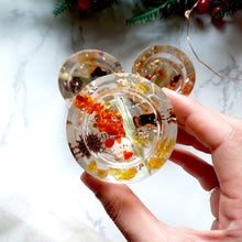 Load image into Gallery viewer, Vermillion Berry Tea Light Votive Set