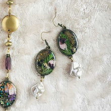Load image into Gallery viewer, Pearl Drop - Earrings, Vintage Archives Collection