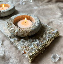 Load image into Gallery viewer, Topaz Tea Light Votive Set