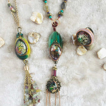 Load image into Gallery viewer, Crystal Belle - Necklace, Vintage Archives Collection
