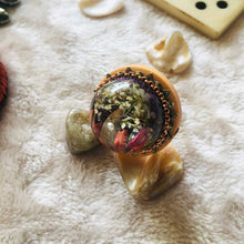 Load image into Gallery viewer, Violet Iris - Ring, Vintage Archives Collection