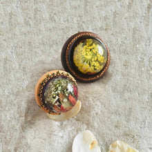 Load image into Gallery viewer, Violet Iris - Ring, Vintage Archives Collection