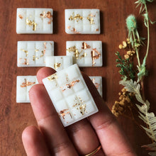 Load image into Gallery viewer, Gilded Bites - EO Wax Tart Melts