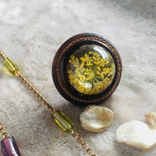 Load image into Gallery viewer, Beaming Gold - Statement Ring, Vintage Archives Collection