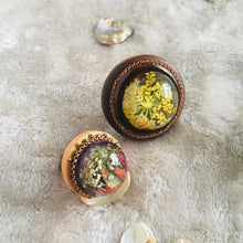 Load image into Gallery viewer, Beaming Gold - Statement Ring, Vintage Archives Collection