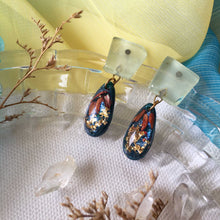 Load image into Gallery viewer, Misty Hues - Dainty Earrings