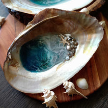 Load image into Gallery viewer, MOP Ocean Trinket Tray (Large)