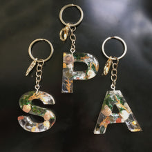 Load image into Gallery viewer, Shells-parkle Letter Charm/Keychain