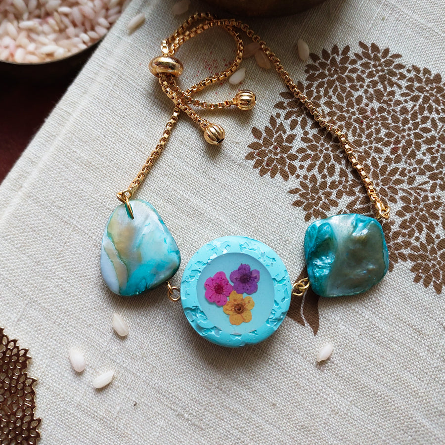 Kuch Asmaani Sa - Sister Rakhi / Bracelet Style