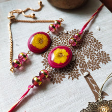 Load image into Gallery viewer, Laal Peela Sa - Bhai Rakhi / Thread Ties