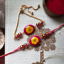 Load image into Gallery viewer, Laal Peela Sa - Bhai Rakhi / Thread Ties