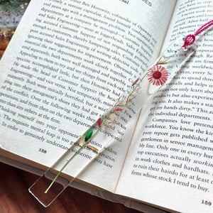 Little Pink Daisy Bookmark