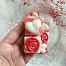 Load image into Gallery viewer, Sweet Snuggles! - Soy Wax Melts