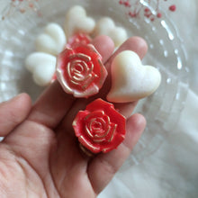 Load image into Gallery viewer, Full Heart! - Soy Wax Melts