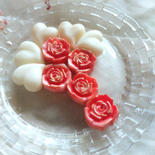 Load image into Gallery viewer, Full Heart! - Soy Wax Melts
