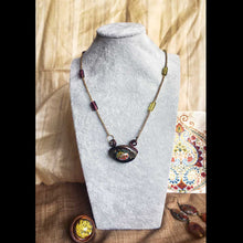 Load image into Gallery viewer, Gaze - Dainty Necklace, Vintage Archives Collection
