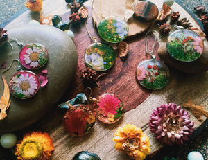 Enchanting Iris, Dried Flower Earrings - Spring Fiesta Reloaded