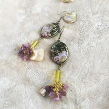 Load image into Gallery viewer, Lilac Boquet - Earrings, Vintage Archives Collection