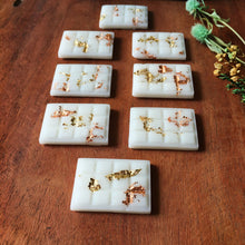 Load image into Gallery viewer, Gilded Bites - EO Wax Tart Melts